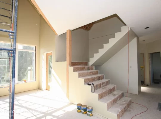 primer-and-first-coat-of-paint-colour-applied-in-the-interior-of-new-construction-house-1024x682
